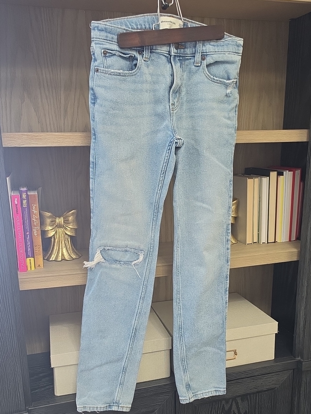 Abercrombie Kids Light Blue Ripped Boys’s Jeans